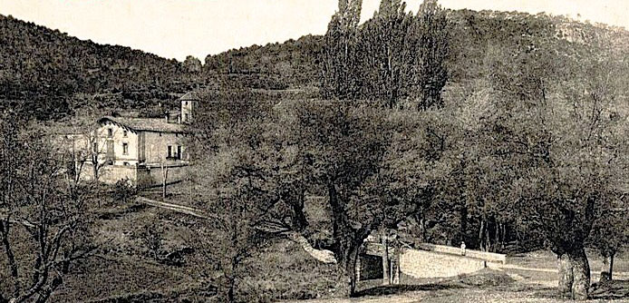 Casa de les Fonts de Rocamora a Pontils